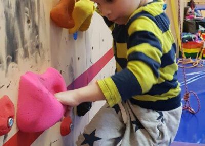 Felix Zeigt Uns Alles Wie Bouldern Spielerisch Funktioniert