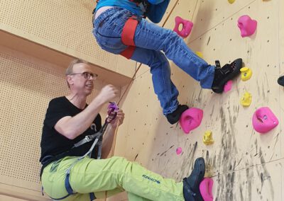 Richard Klettert Allein Ganz Nach Oben